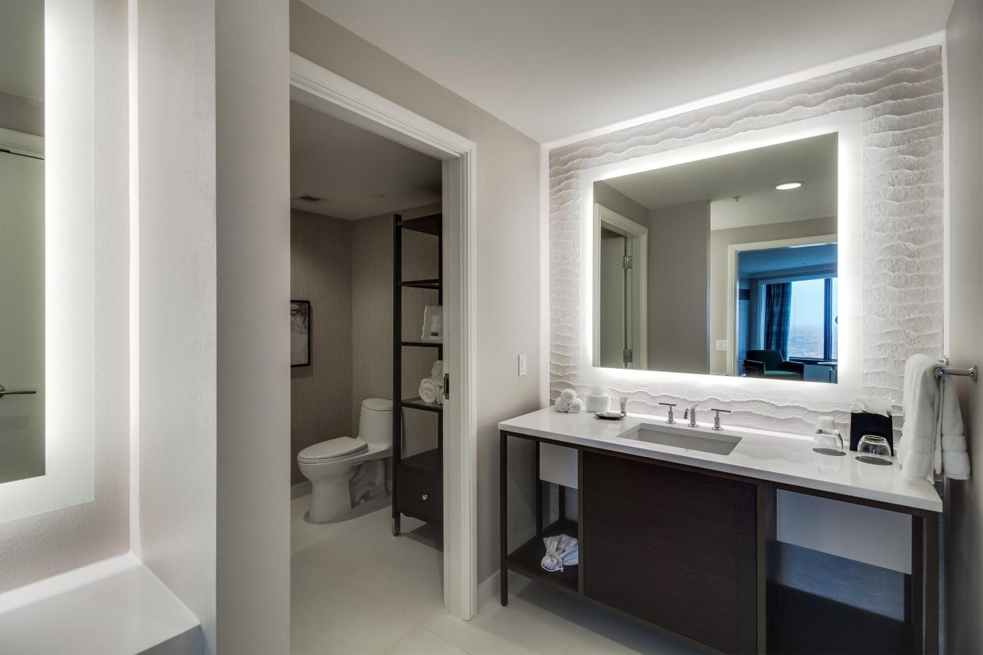 Hotel The Westin New Orleans Exterior foto